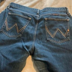 Wrangler Q-baby